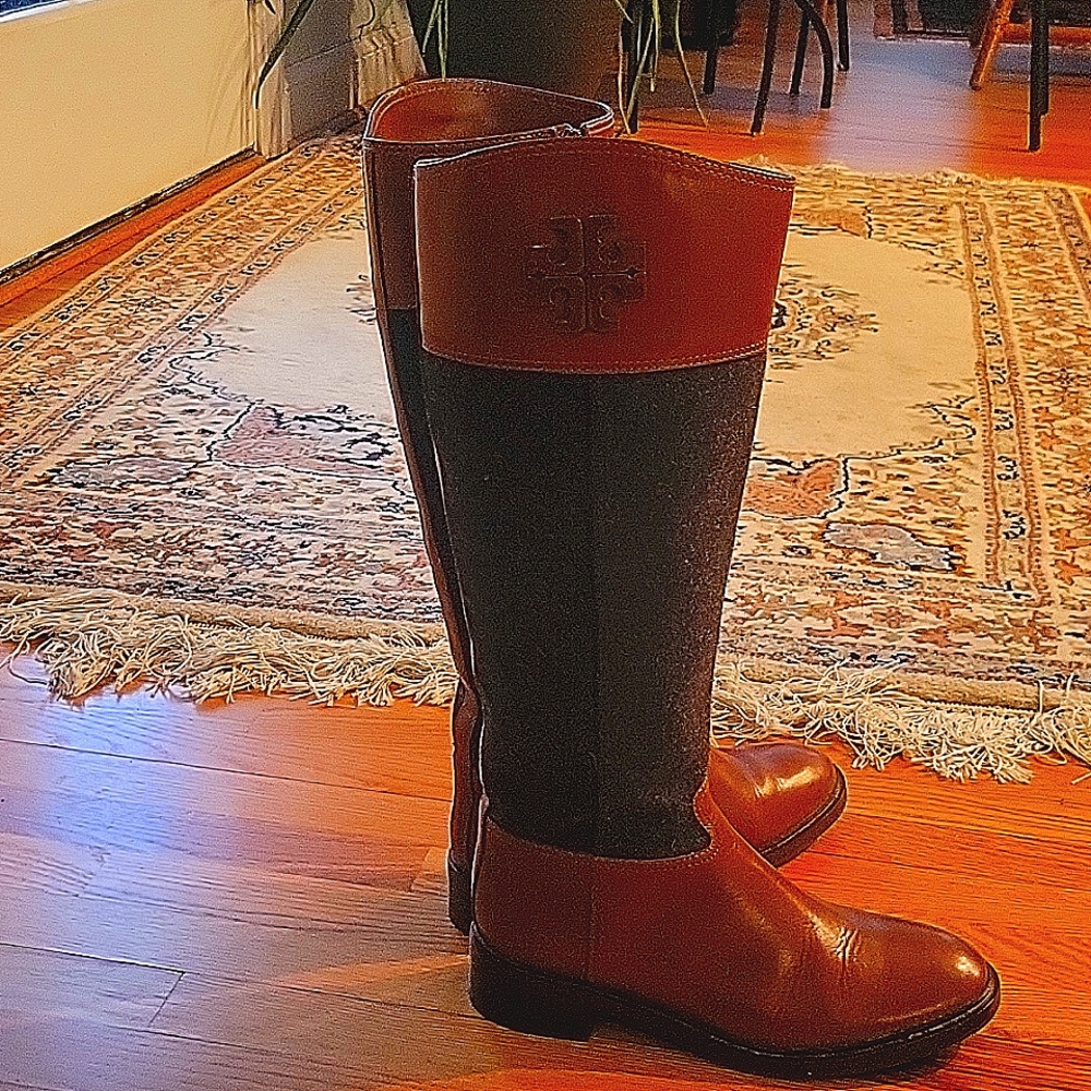 Gorgeous Tory Burch Riding Boots